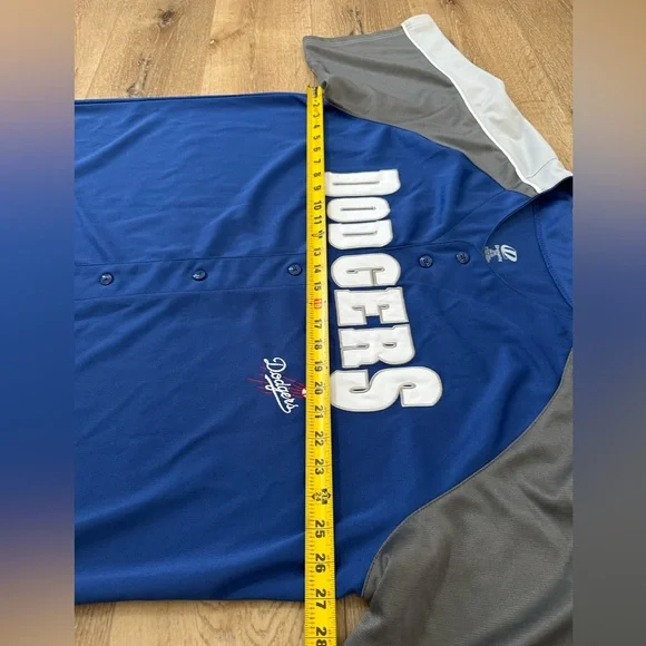 Dodger Jersey button up XXL - Picture 7 of 7